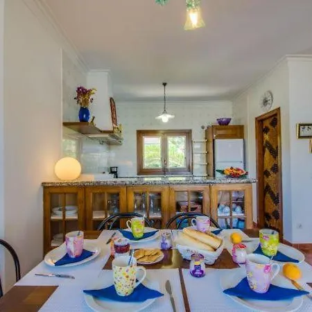 Can Picafort Holiday Sleeps 6 With Pool Air Con And Wifi