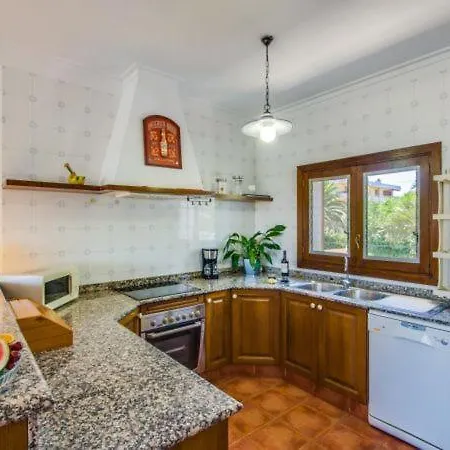 Holiday home Can Picafort Holiday Sleeps 6 With Pool Air Con And Wifi