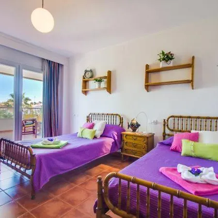 Can Picafort Holiday Sleeps 6 With Pool Air Con And Wifi